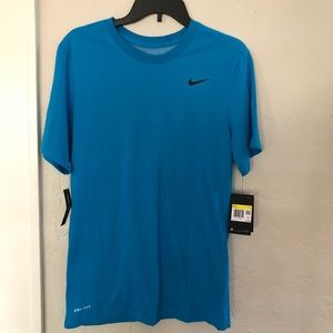 Nike Dri-Fit shirt Men’s Sm